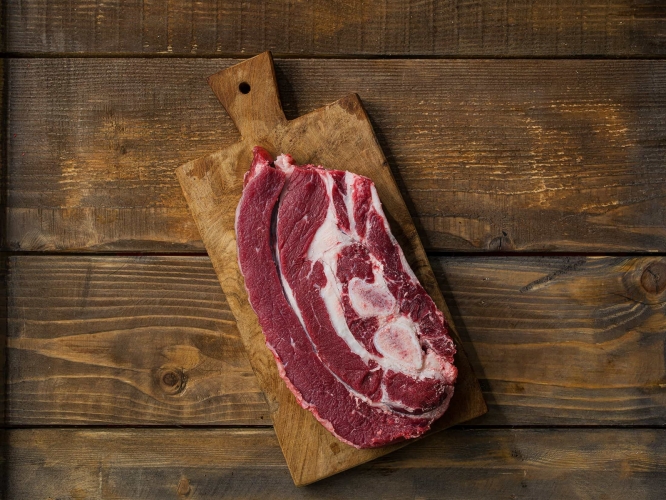 Hovädzia hruď s kosťou